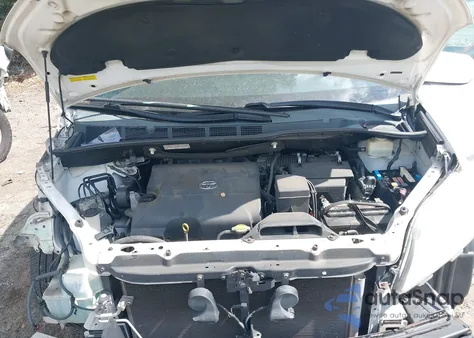 2015 Toyota Sienna Le 8 Passenger из США, поврежденный, VIN 5TDKK3DC5FS682999